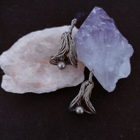 Golden-Silver Wire Knit Floral Calla Lily Earrings - Picture 1 of 1